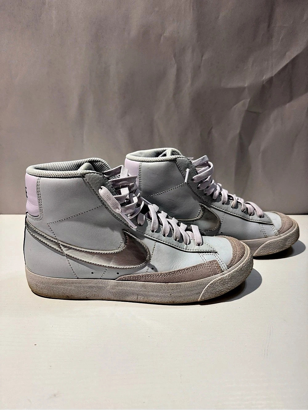 Nike Blazer Mid '77 High-Top Sneakers Gray & Pink US 6Y